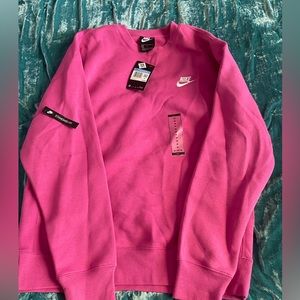 BRAND NEW Size Med Men’s Nike Pink Sweatshirt